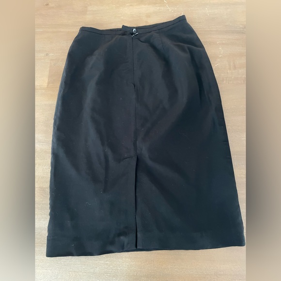 Ann Taylor Pencil Skirt in Black Sz 6 - Picture 3 of 4